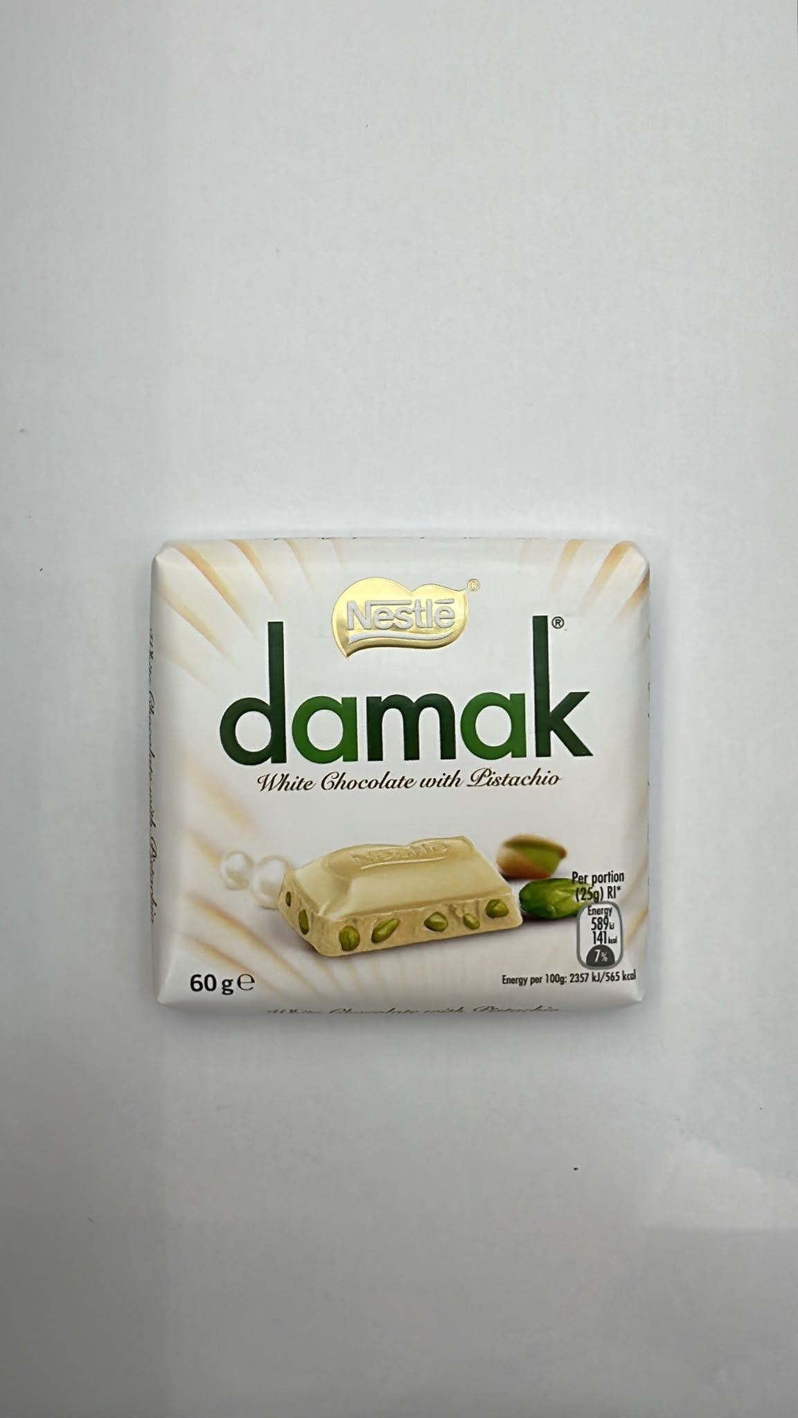 Nestle Damak White Chocolate with Pistachio 60g