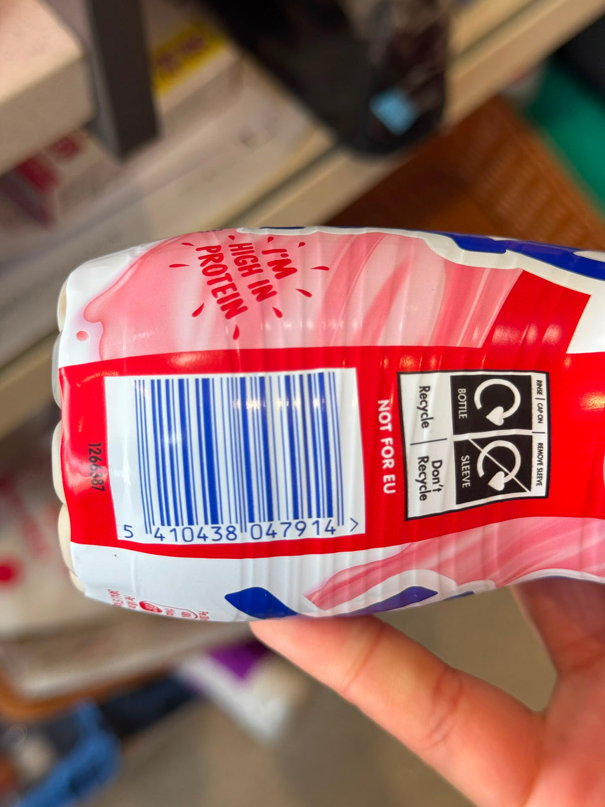Yazoo Strawberry Milk Drink 400ml | Asian Grocery UK