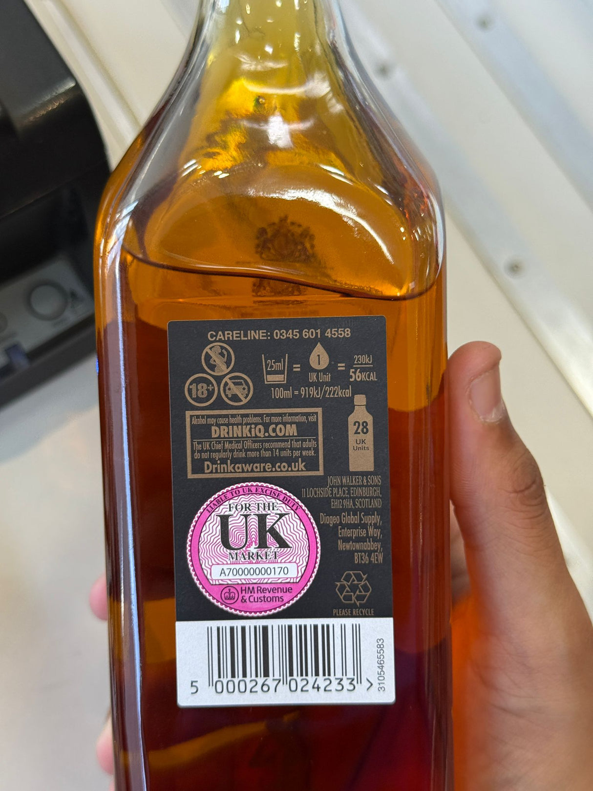 Johnnie Walker Black Label Blended Scotch Whisky 70cl front label | Asian Grocery UK
