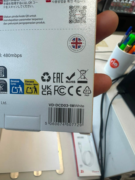 USB-A to Lightning Data Cable 1M White 2.4A | Asian Grocery UK