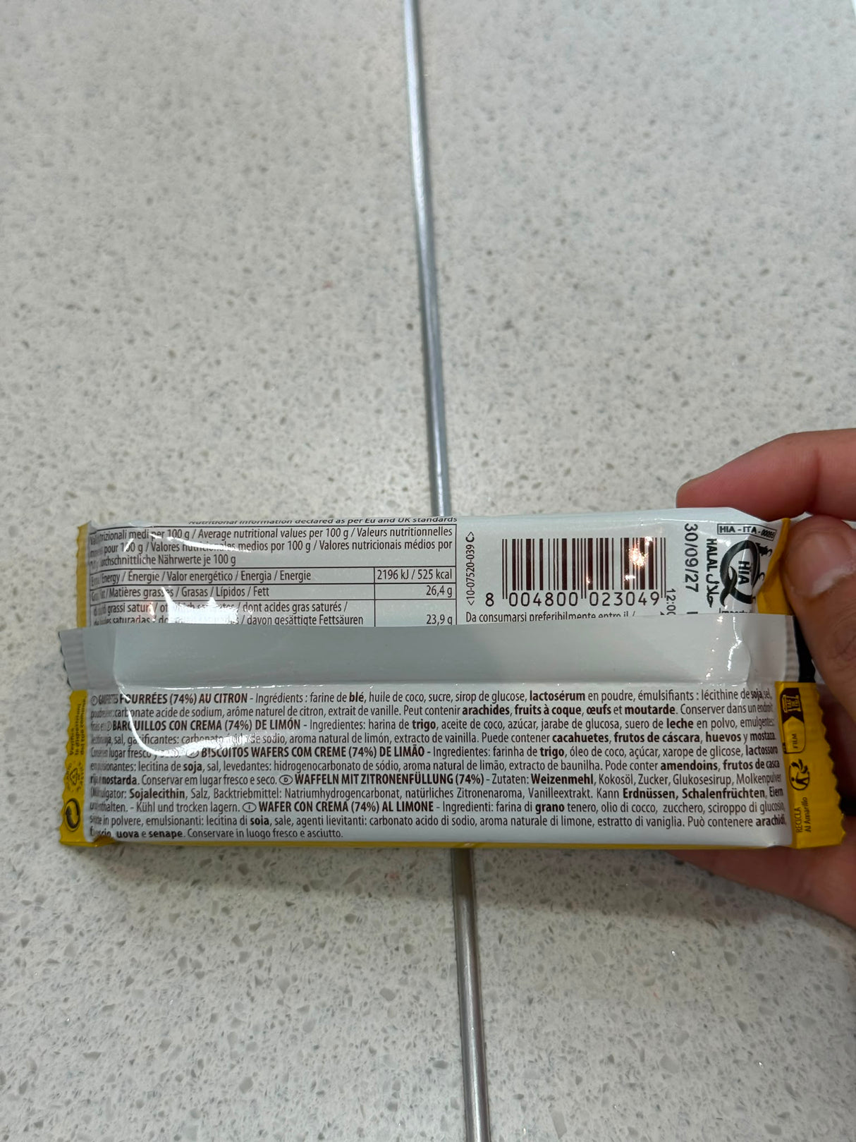 Lago Poker Lemon Wafer Cookies 45g | Asian Grocery UK
