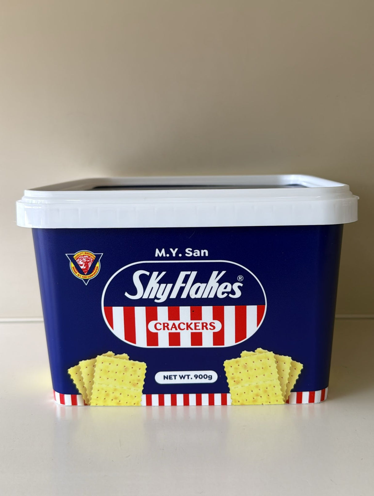 M.Y. San SkyFlakes Crackers 900g