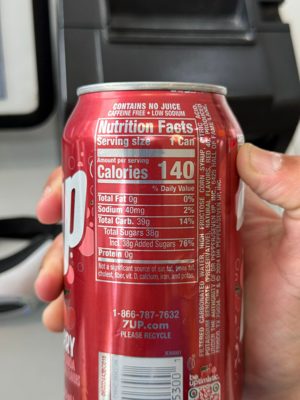 7UP Cherry Flavoured Soda 355ml Can