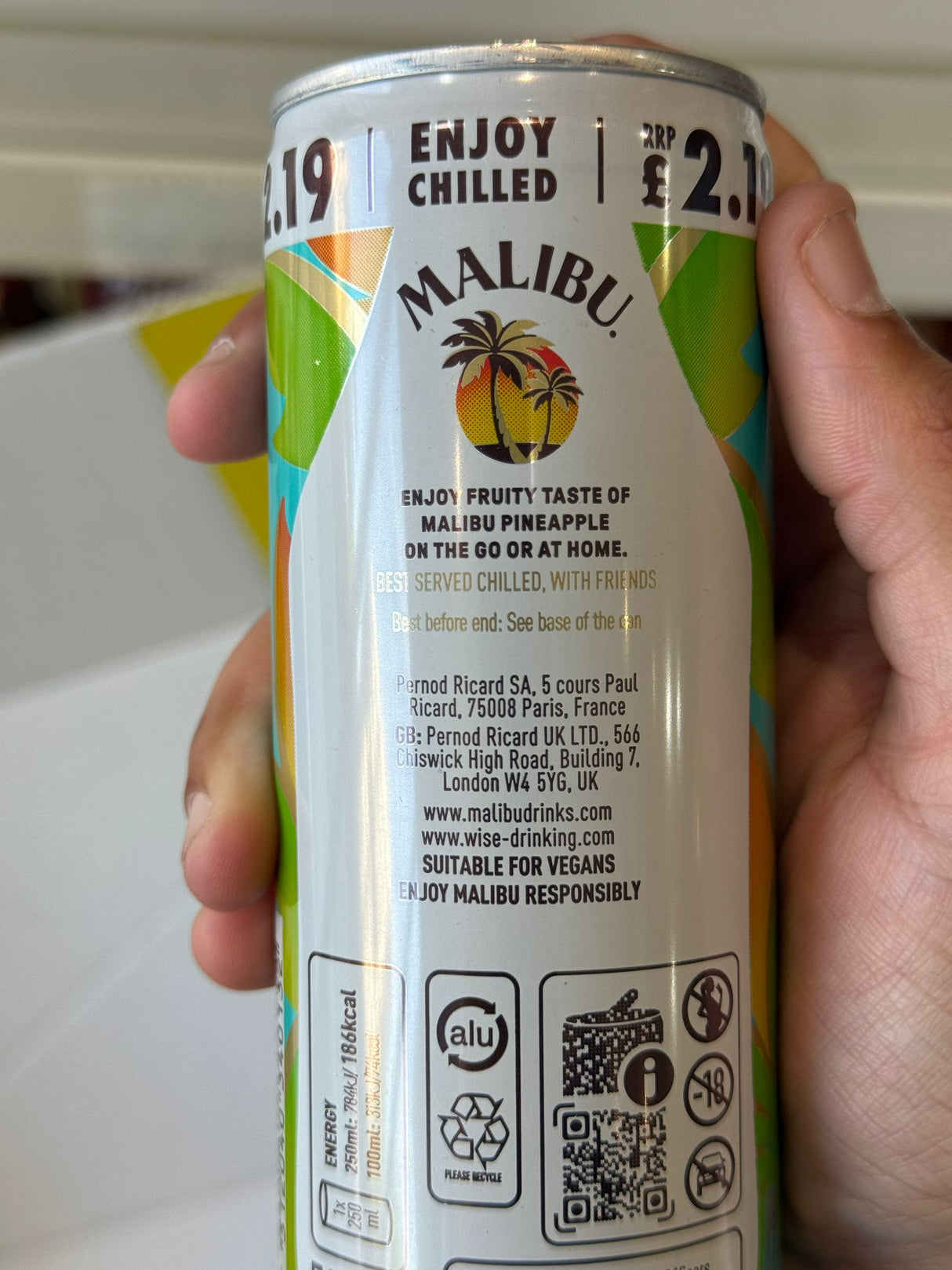 Malibu Cocktails Pineapple Sparkling Can 250ml