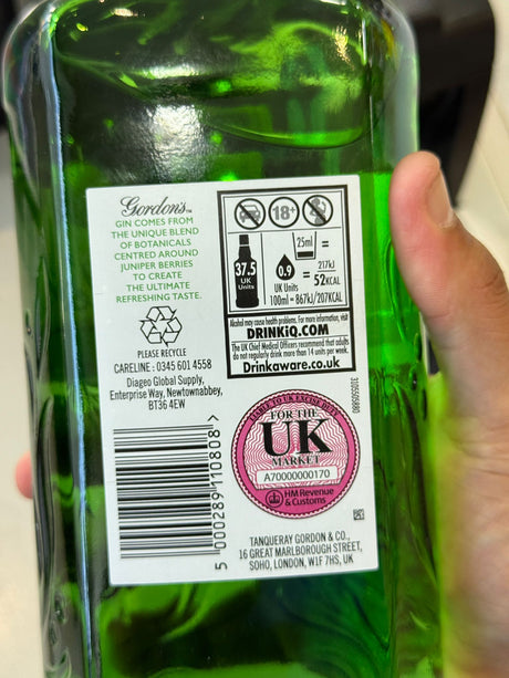 Gordon's London Dry Gin 1L bottle front label | Asian Grocery UK