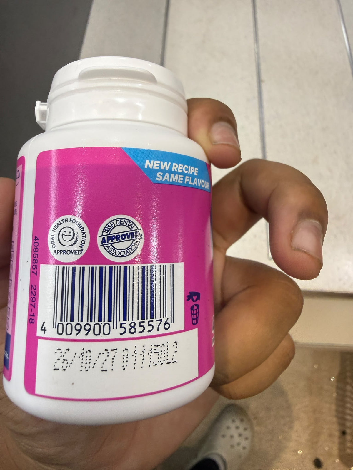 Wrigley's Extra Bubblemint 64g bottle front label | Asian Grocery UK